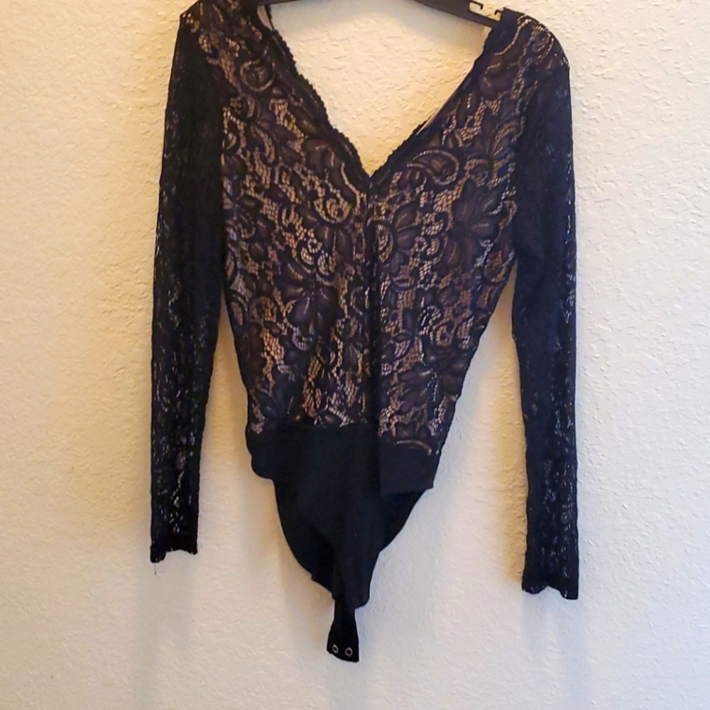 Gorgeous lace body shirt